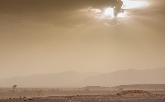 【沙塵暴預(yù)警】近10年最強(qiáng)沙塵天氣來襲！豐源機(jī)械提醒大家：別慌，注意防范！